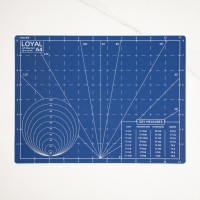 Loyal - Self Healing Cutting Mat A4 Size 45 x 30cm
